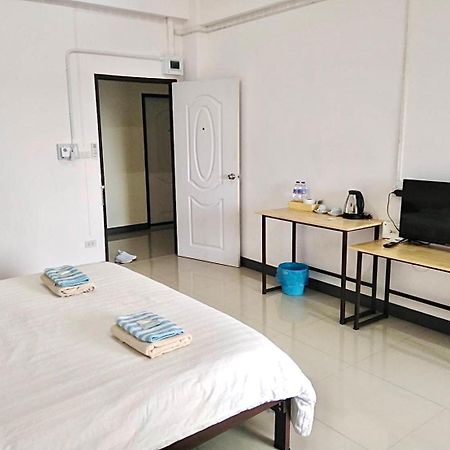 Ban Krathum Lom My Home Hotel - Phutthamonthon 4 Road, Near Mahidol University Salaya المظهر الخارجي الصورة